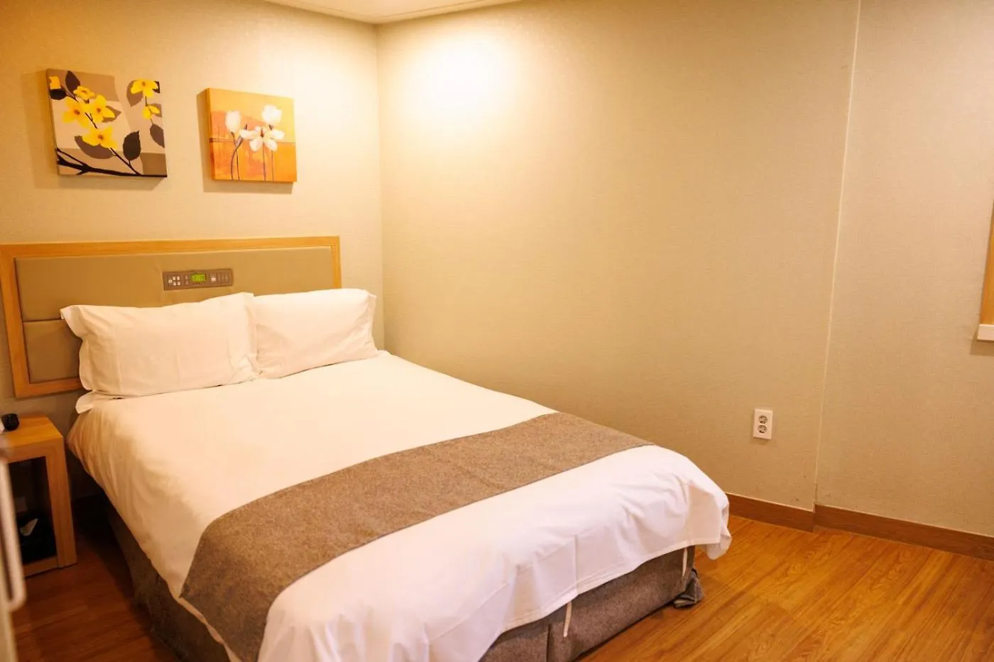 Staz Hotel Jeju Robero