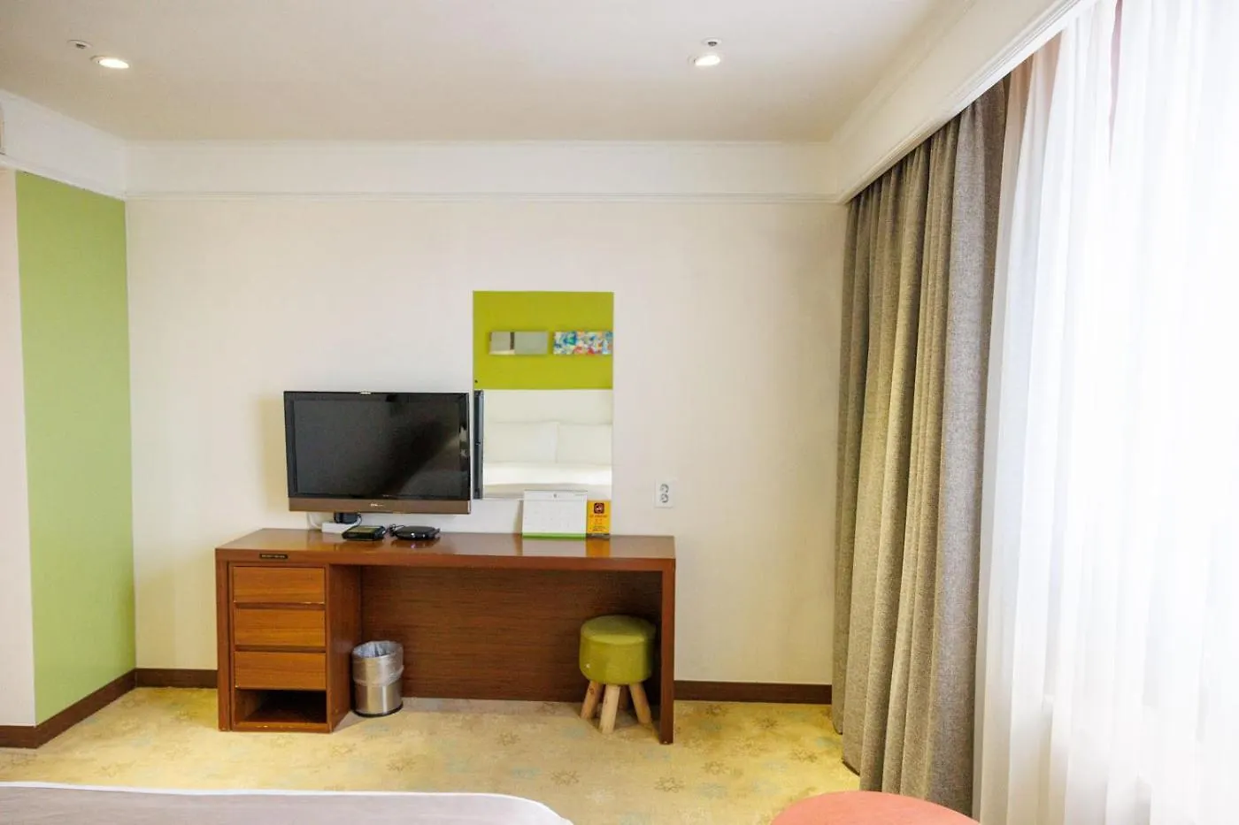 Staz Hotel Jeju Robero